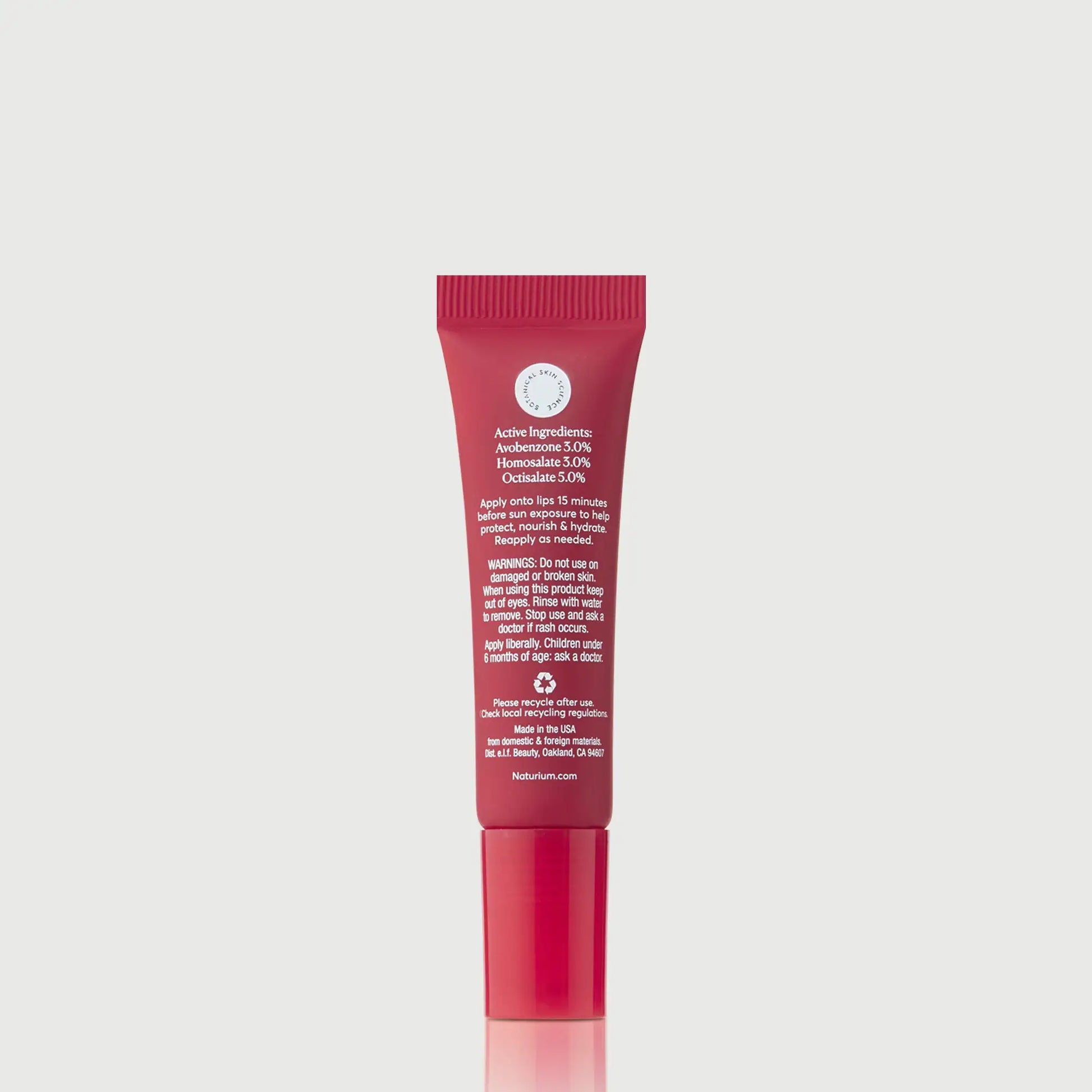 phyto-glow-lip-balm-spf-45-oasis-l8 NATR-10125_PhytoGlow_SPF_Oasis_primary_capon_back_bonebkgd_1.webp