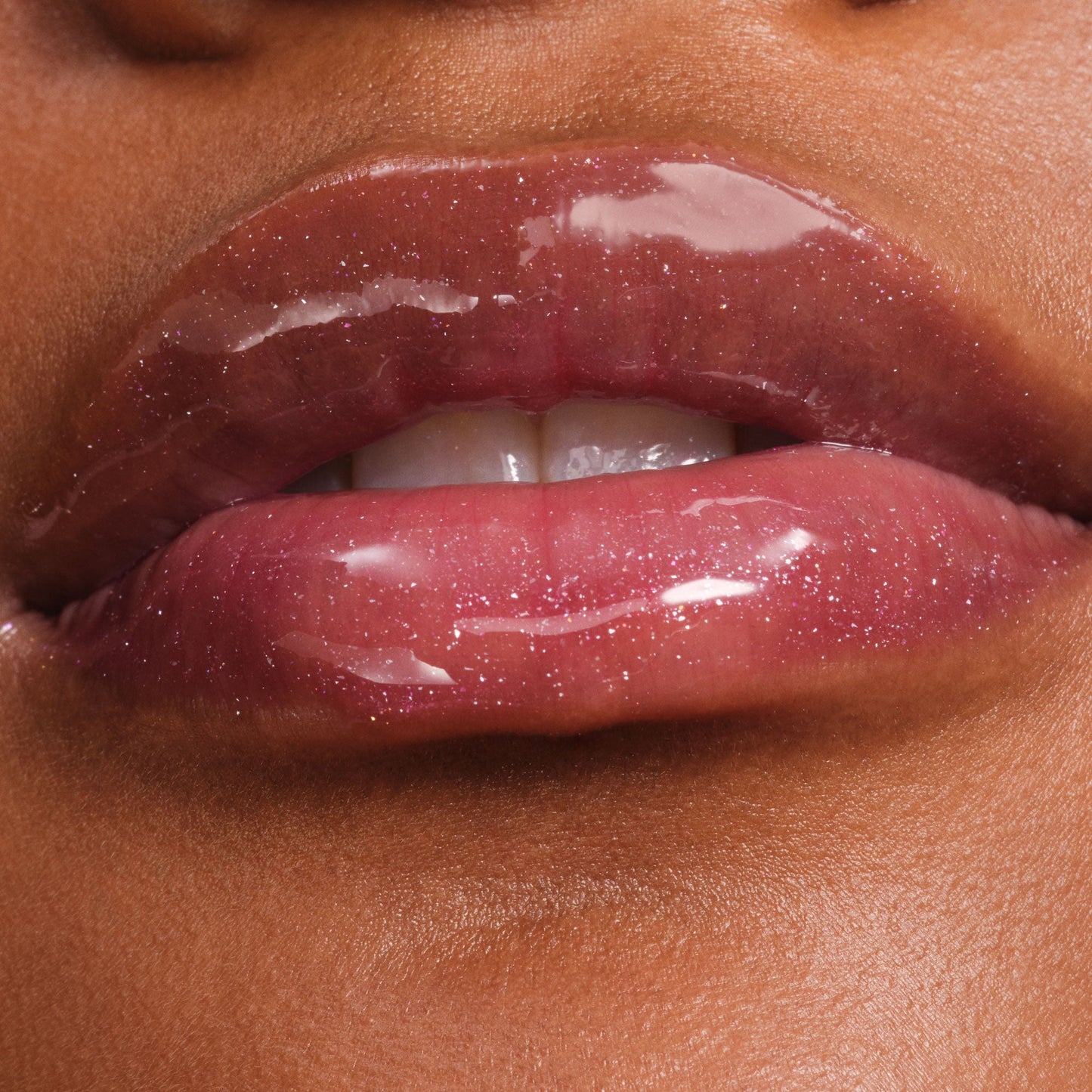 phyto-glow-lip-balm-shimmer-solar-r2 NATR-60145-Phyto-Glow-Lip-Hover-Solar.jpg
